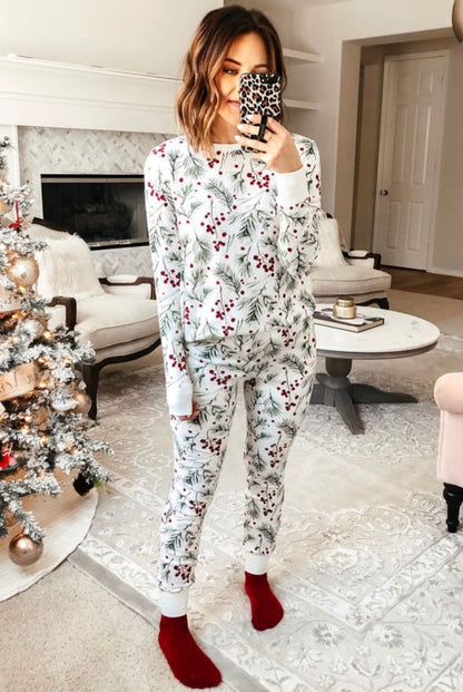 White Holly Christmas Pajama Set