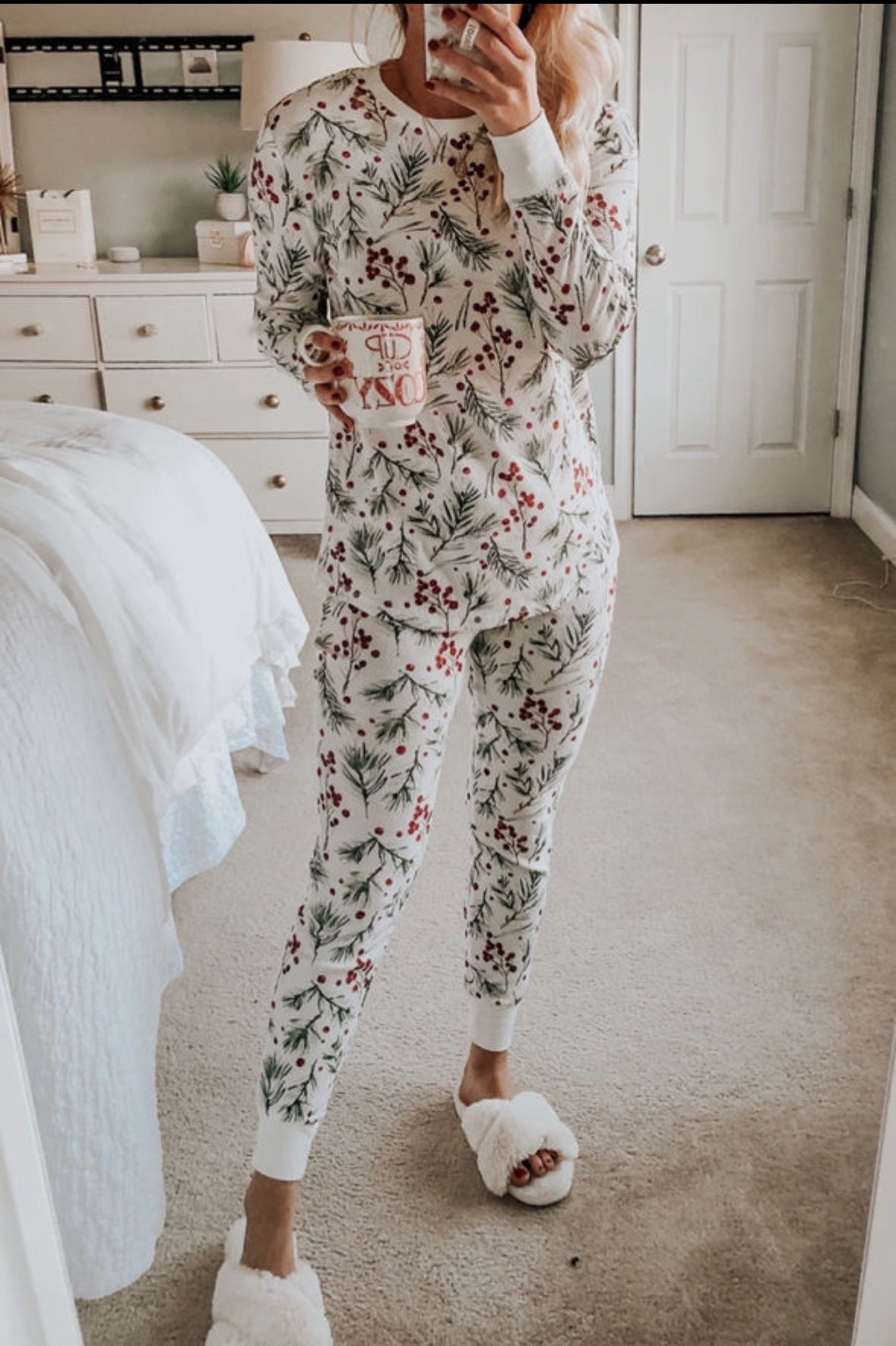 White Holly Christmas Pajama Set