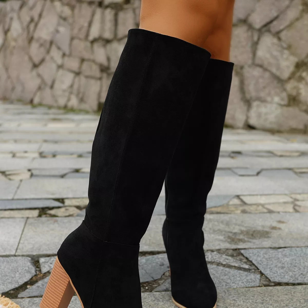 e1c59892fa5c44a28d8987a90a08b44e-Max-Origin